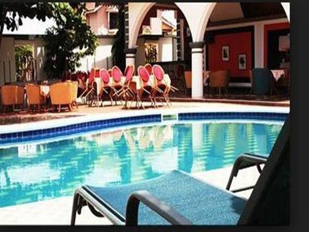 Grand Casamora Hotel Accra Exteriör bild