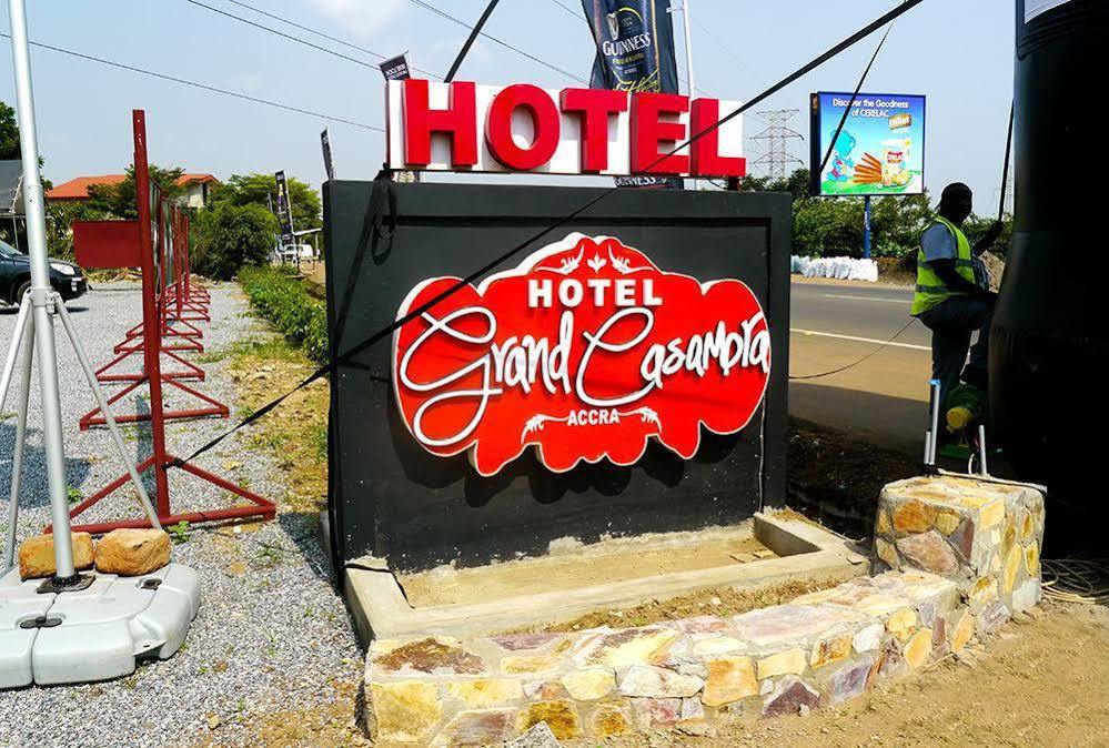 Grand Casamora Hotel Accra Exteriör bild